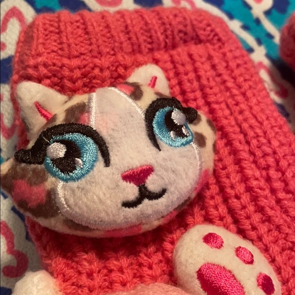 Girl’s Pink Sweater Slipper Socks with grippers - Picture 5 of 5